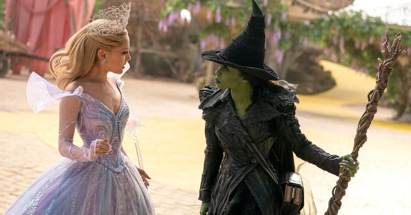 “WICKED PARTE 2” é um show à parte de Ariana e Cynthia, mas se esquece de nos conectar à história