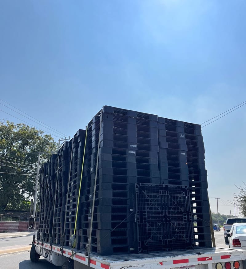 TARIMAS DE PLÁSTICO