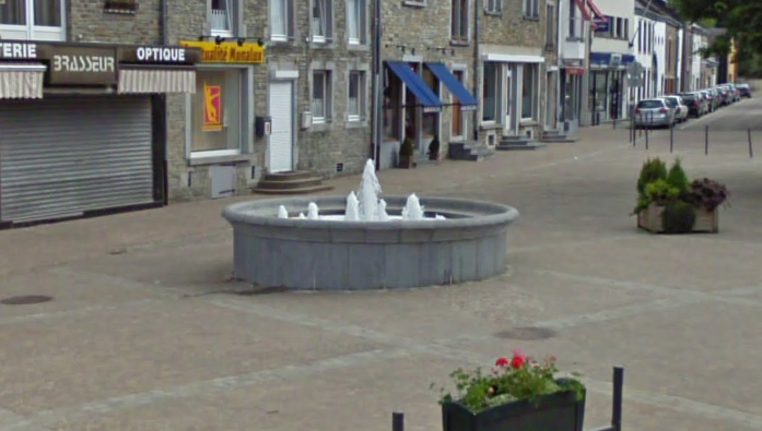La fontaine de la Place de Paliseul