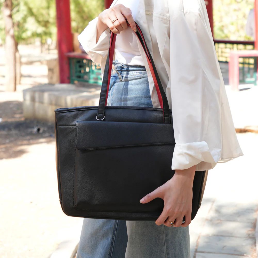 Wiwu Pura Leather Tote Laptop Bag / Black Wiwu Pura Leather Tote Laptop Bag / Black
