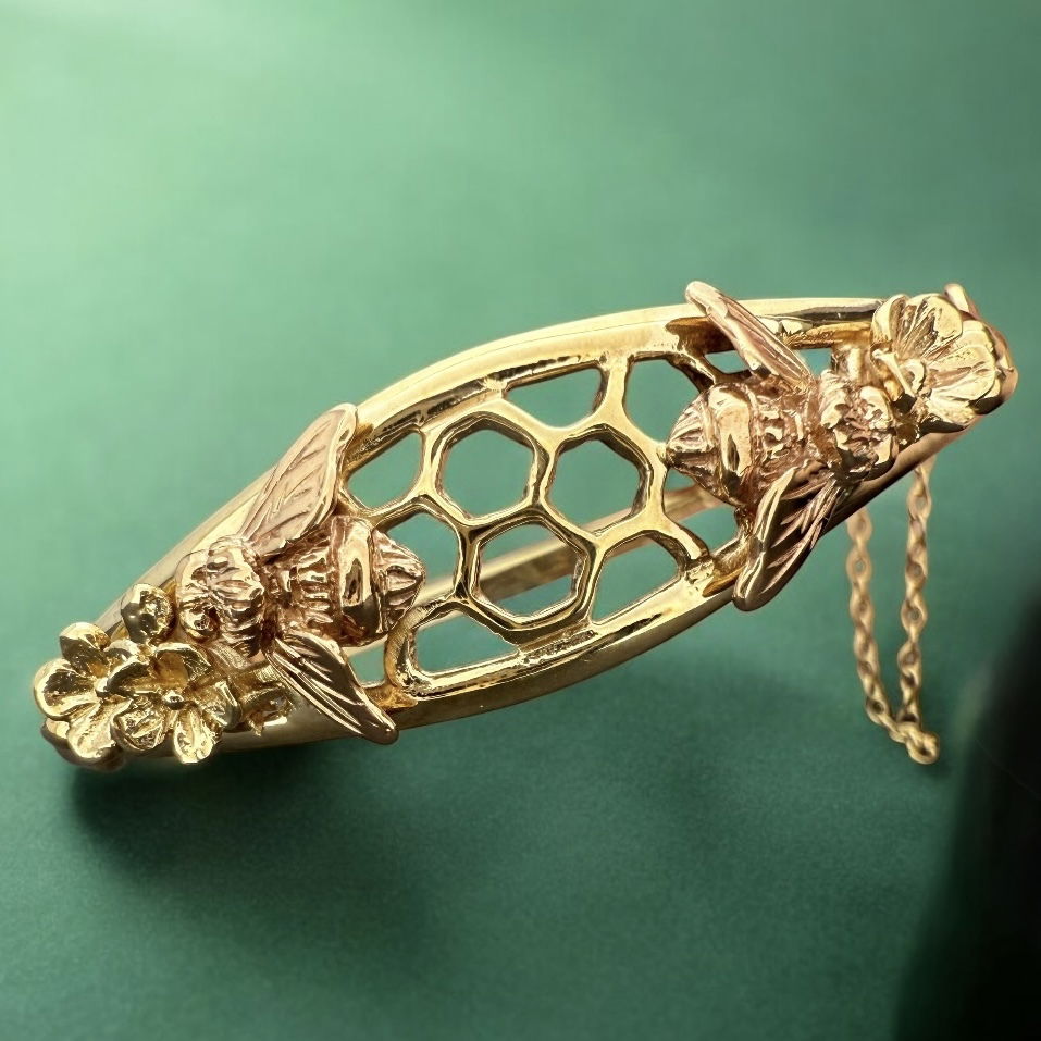 Clogau Welsh Gold Honey Bee Bangle