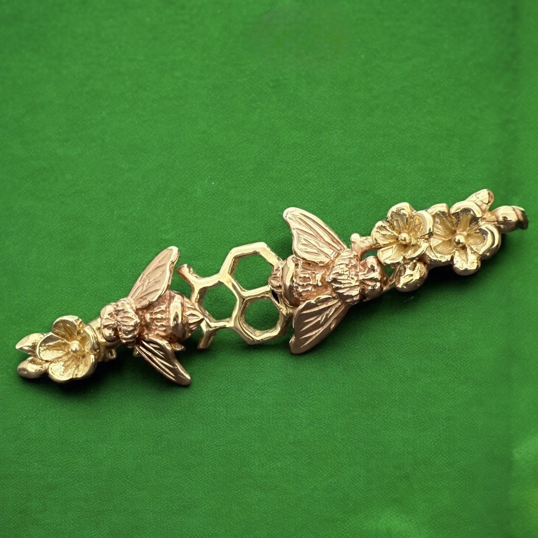 Clogau Welsh Gold Honey Bee Brooch
