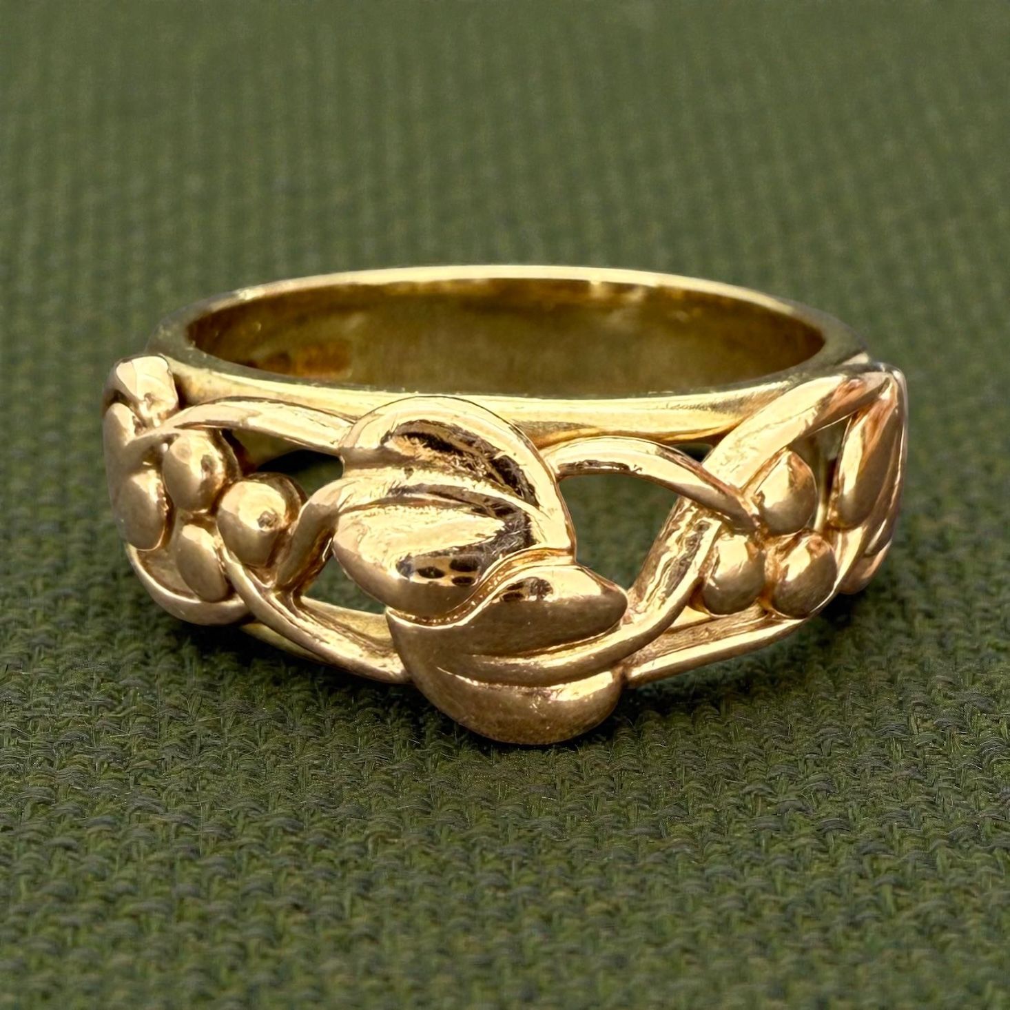 Clogau Tree of Life Welsh Gold Ring