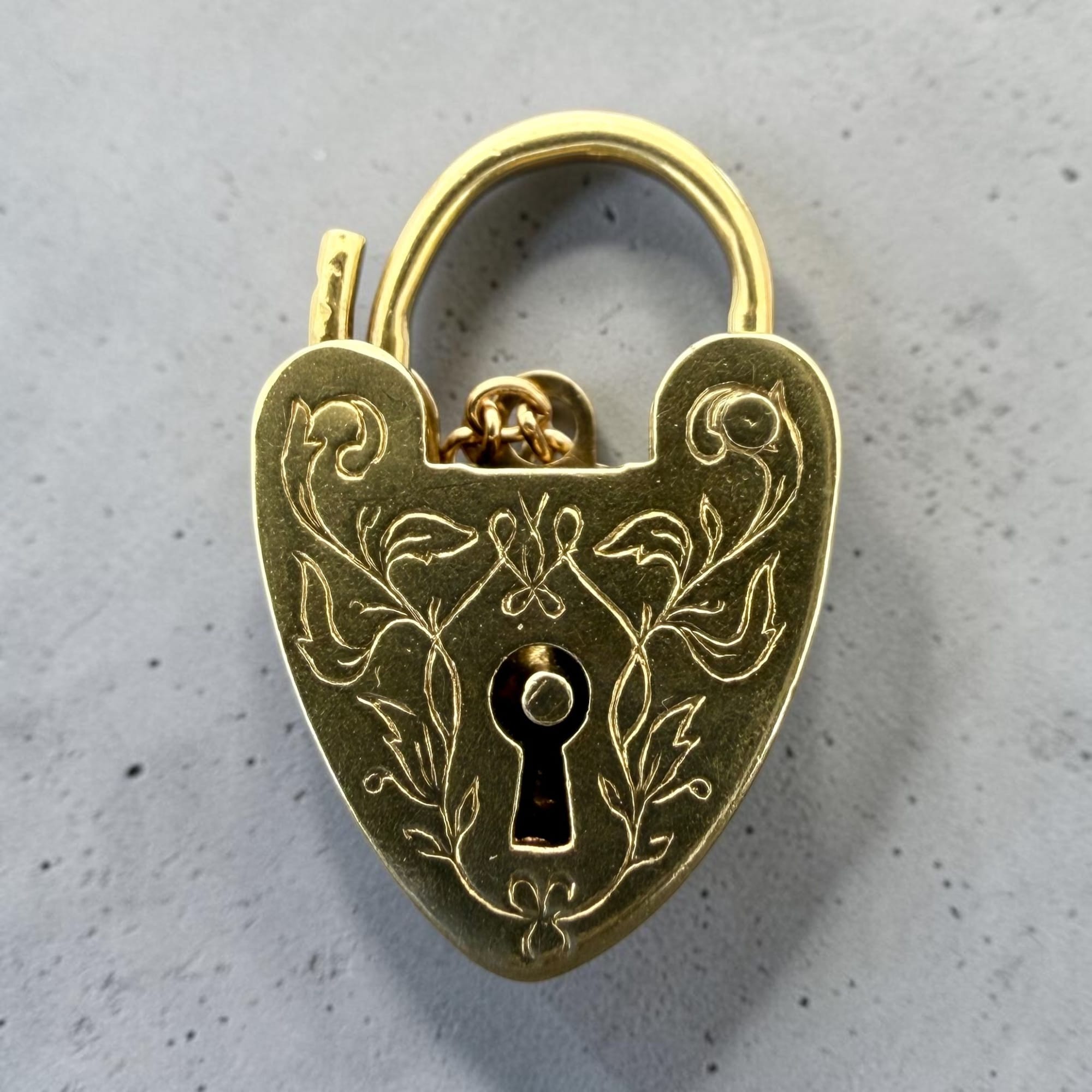 Vintage Heart Padlock