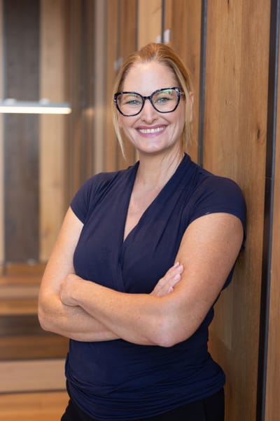 נעים להכיר image