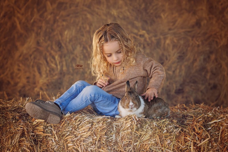 חלאקה, בת מצווה ומשפחה