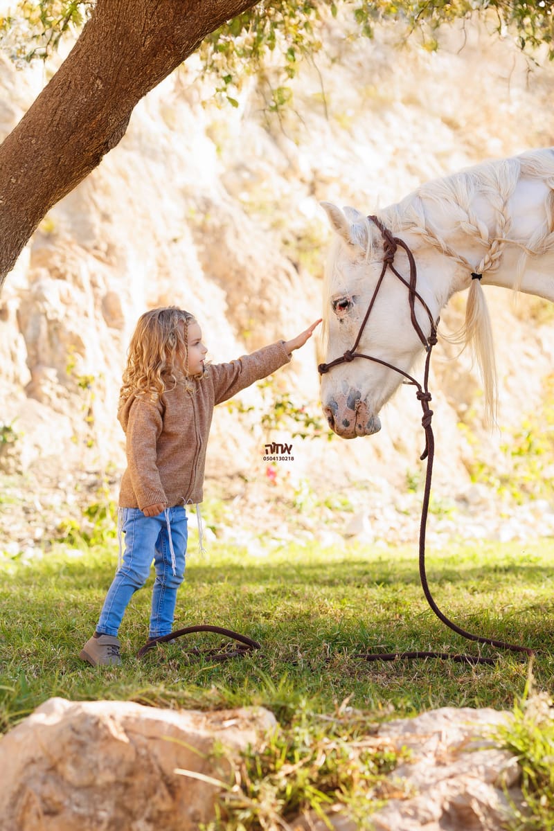 חלאקה, בת מצווה ומשפחה