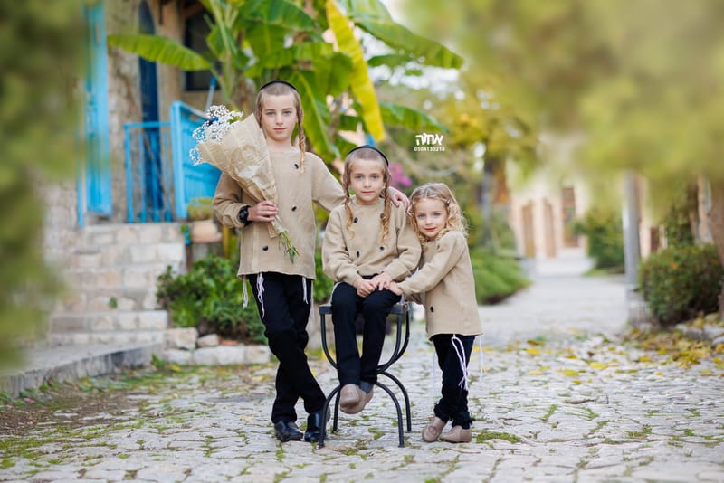 חלאקה, בת מצווה ומשפחה