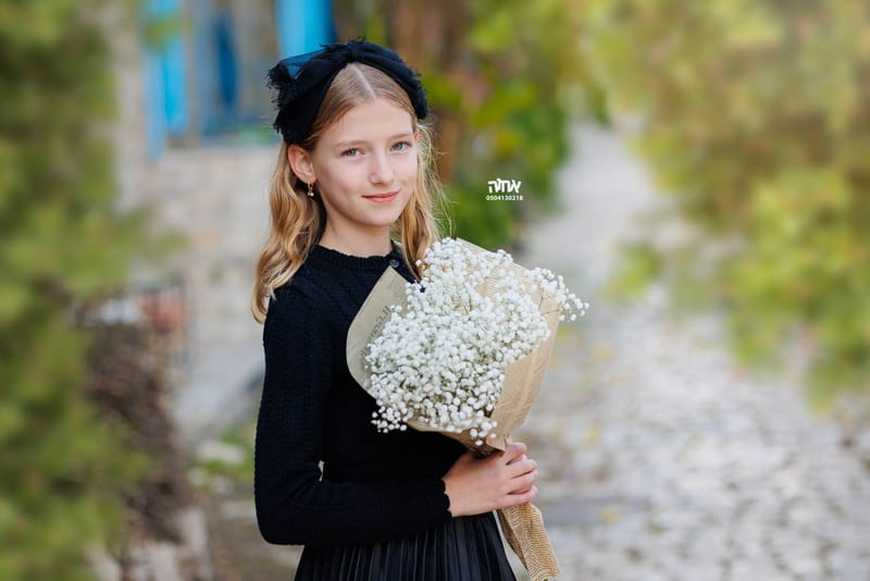 חלאקה, בת מצווה ומשפחה