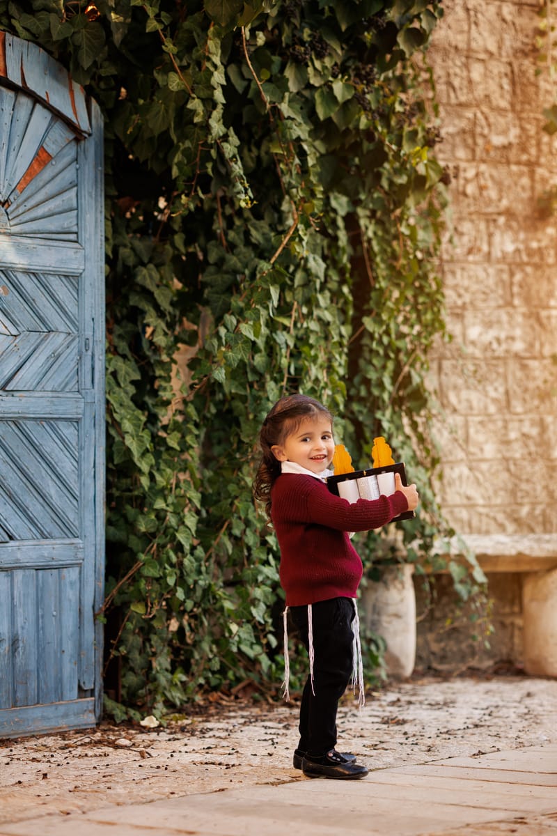 חלאקה, בת מצווה ומשפחה