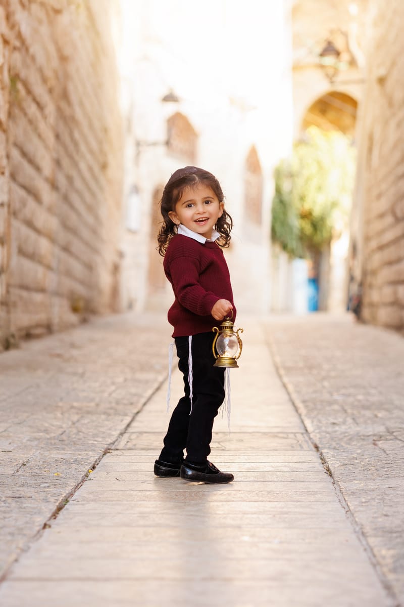חלאקה, בת מצווה ומשפחה