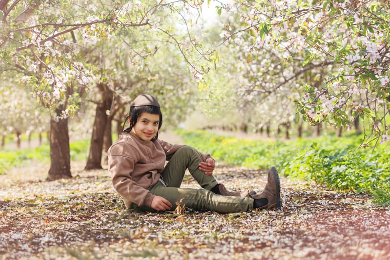 חלאקה, בת מצווה ומשפחה