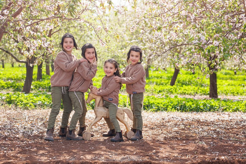 חלאקה, בת מצווה ומשפחה