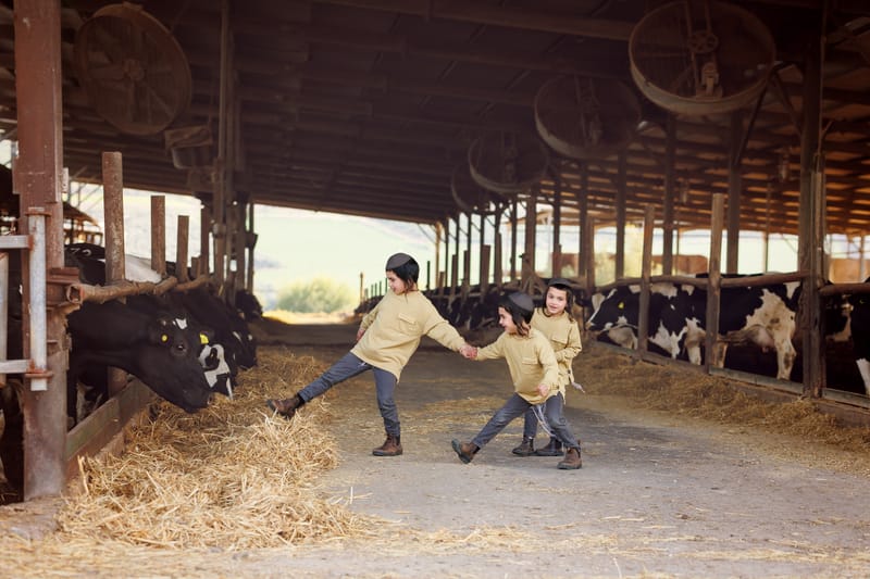 חלאקה, בת מצווה ומשפחה