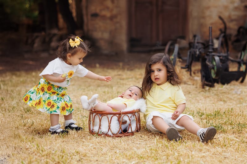 חלאקה, בת מצווה ומשפחה