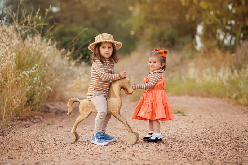 חלאקה, בת מצווה ומשפחה