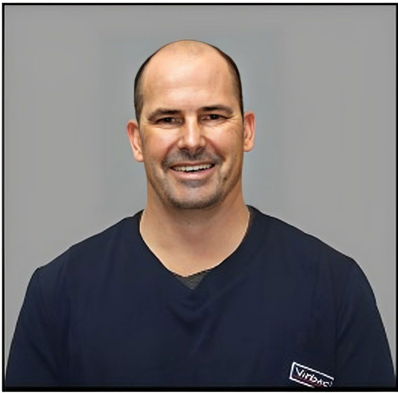 Dr. Kobus Kok - Veterinarian  / Owner