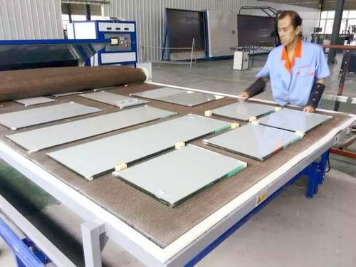 Figure 2 Double Layer Double Track EVA Laminated Glass Machine