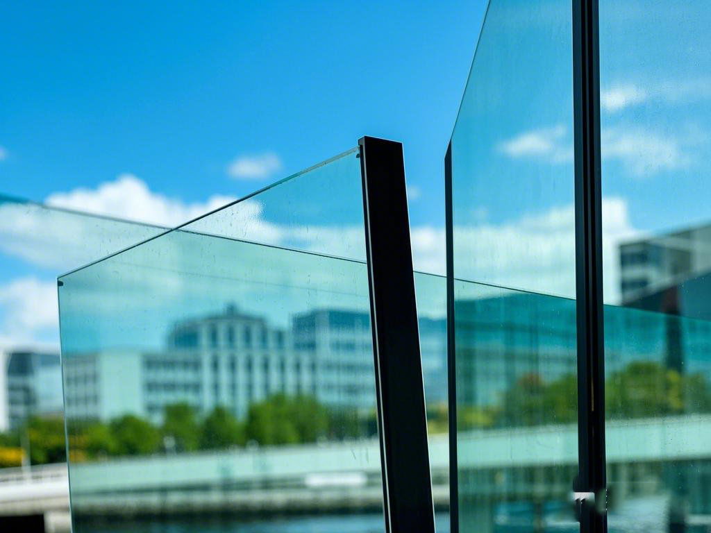 Causes and solutions to laminated glass defects