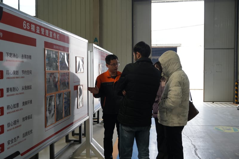 Lijiang Glass successfully received Kyrgyzstan customers and reached cooperation