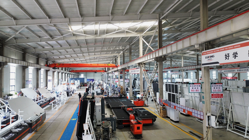 The Era of Smart Glass Machinery: Five Key Solutions to Boost Production Efficiency