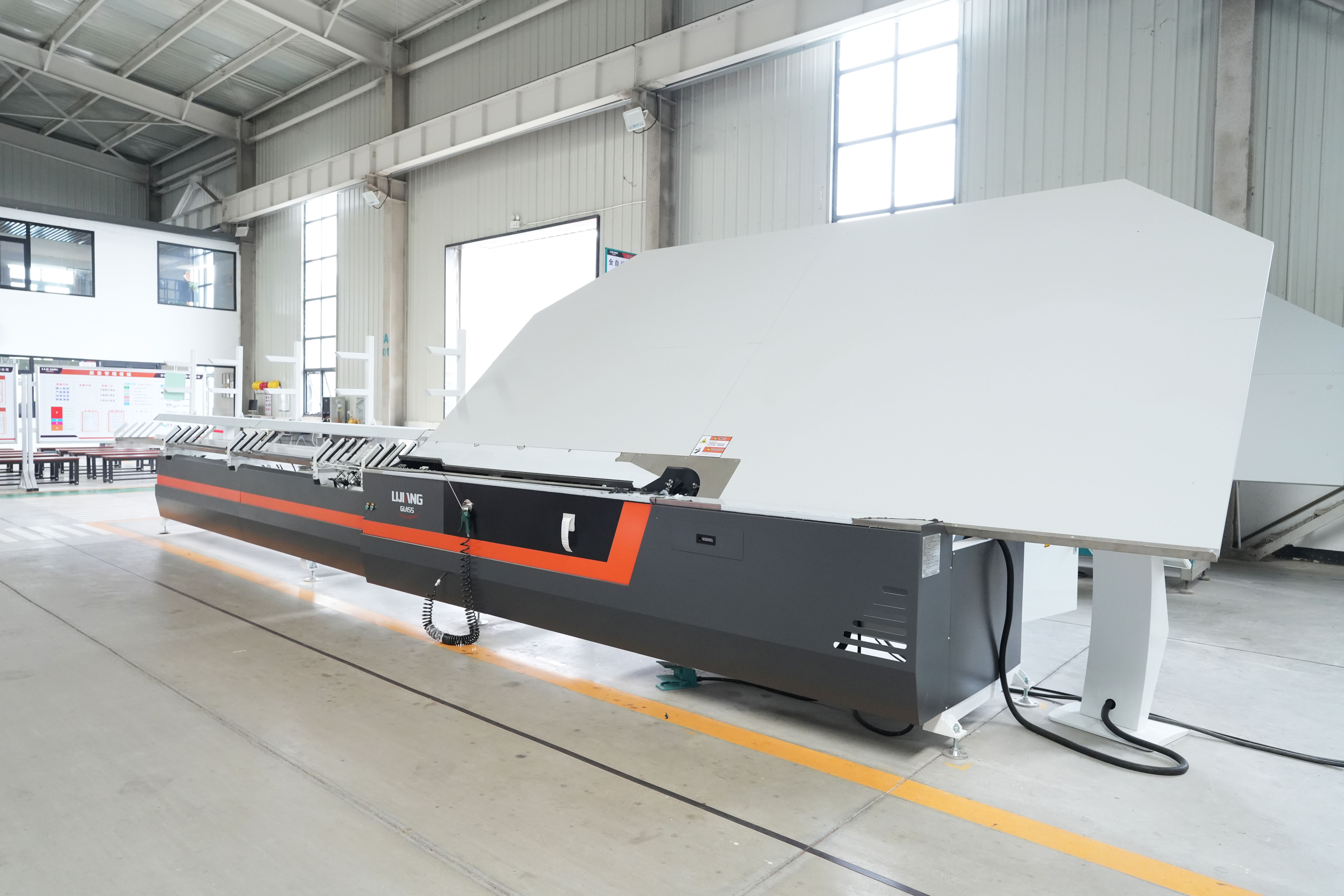 alt="Aluminum spacer bending machine for insulating glass frame fabrication"