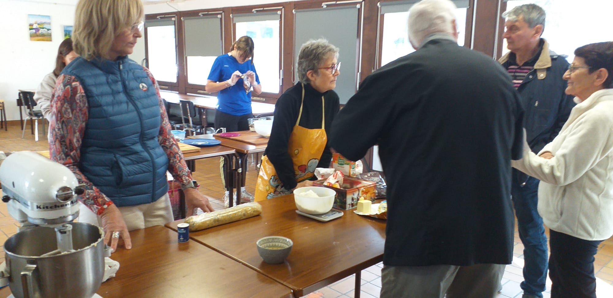 Le 8-mars 2024 nous étions nombreux pour réaliser et déguster la génoise et les biscuits. MIAM