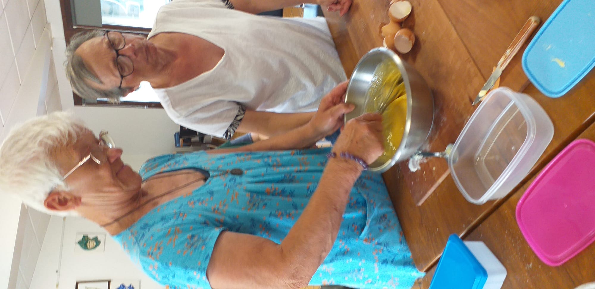 Le 8-mars 2024 nous étions nombreux pour réaliser et déguster la génoise et les biscuits. MIAM