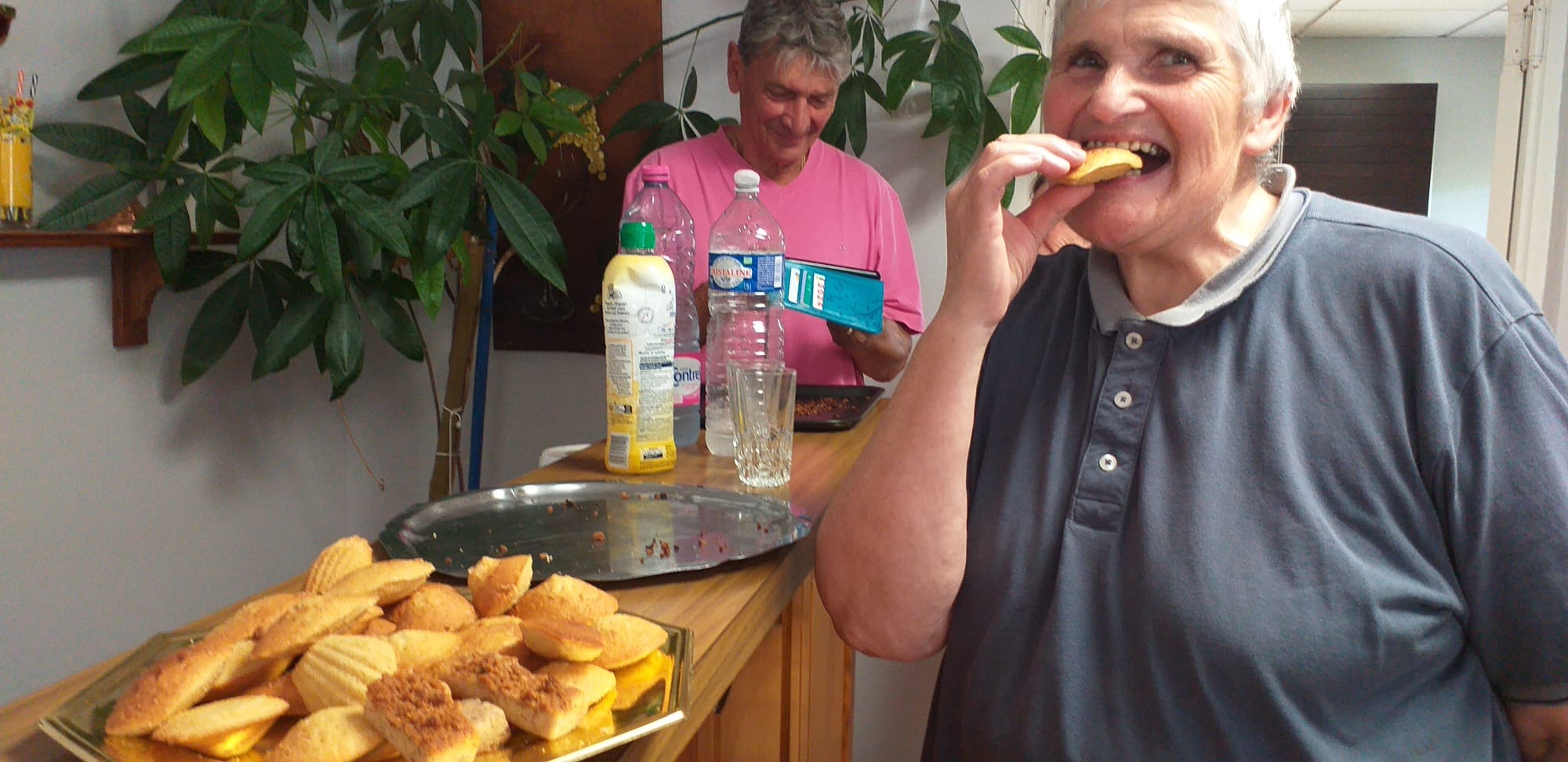 Le 8-mars 2024 nous étions nombreux pour réaliser et déguster la génoise et les biscuits. MIAM