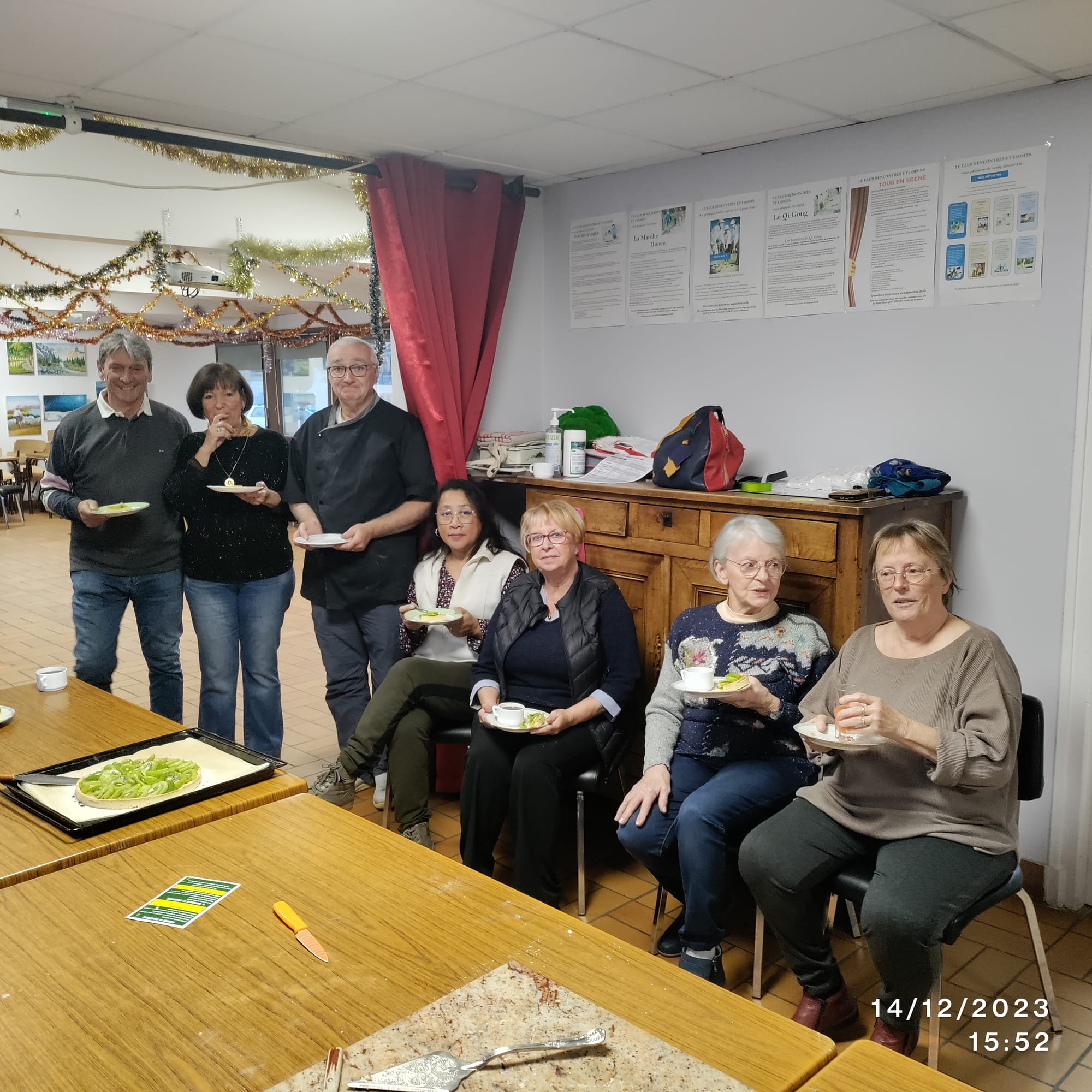 Le 8-mars 2024 nous étions nombreux pour réaliser et déguster la génoise et les biscuits. MIAM