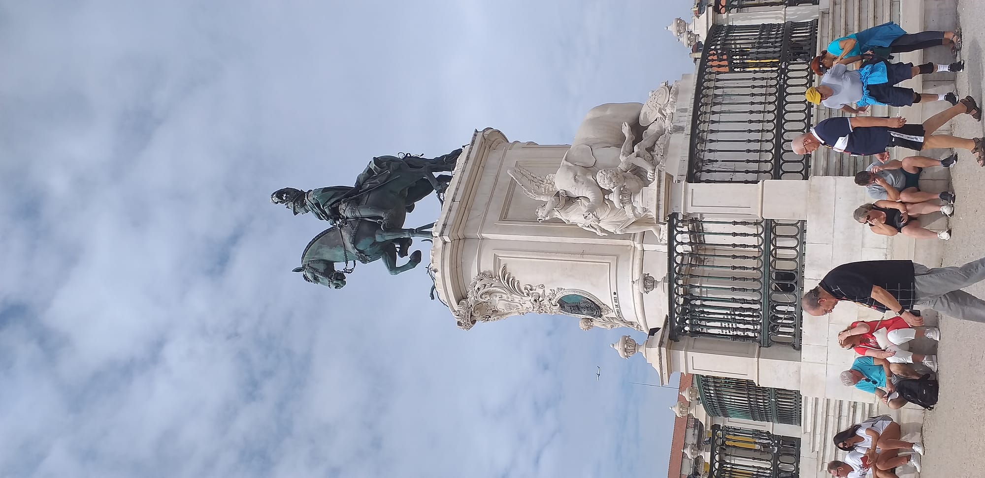 JOUR 6-24-09- LISBOA