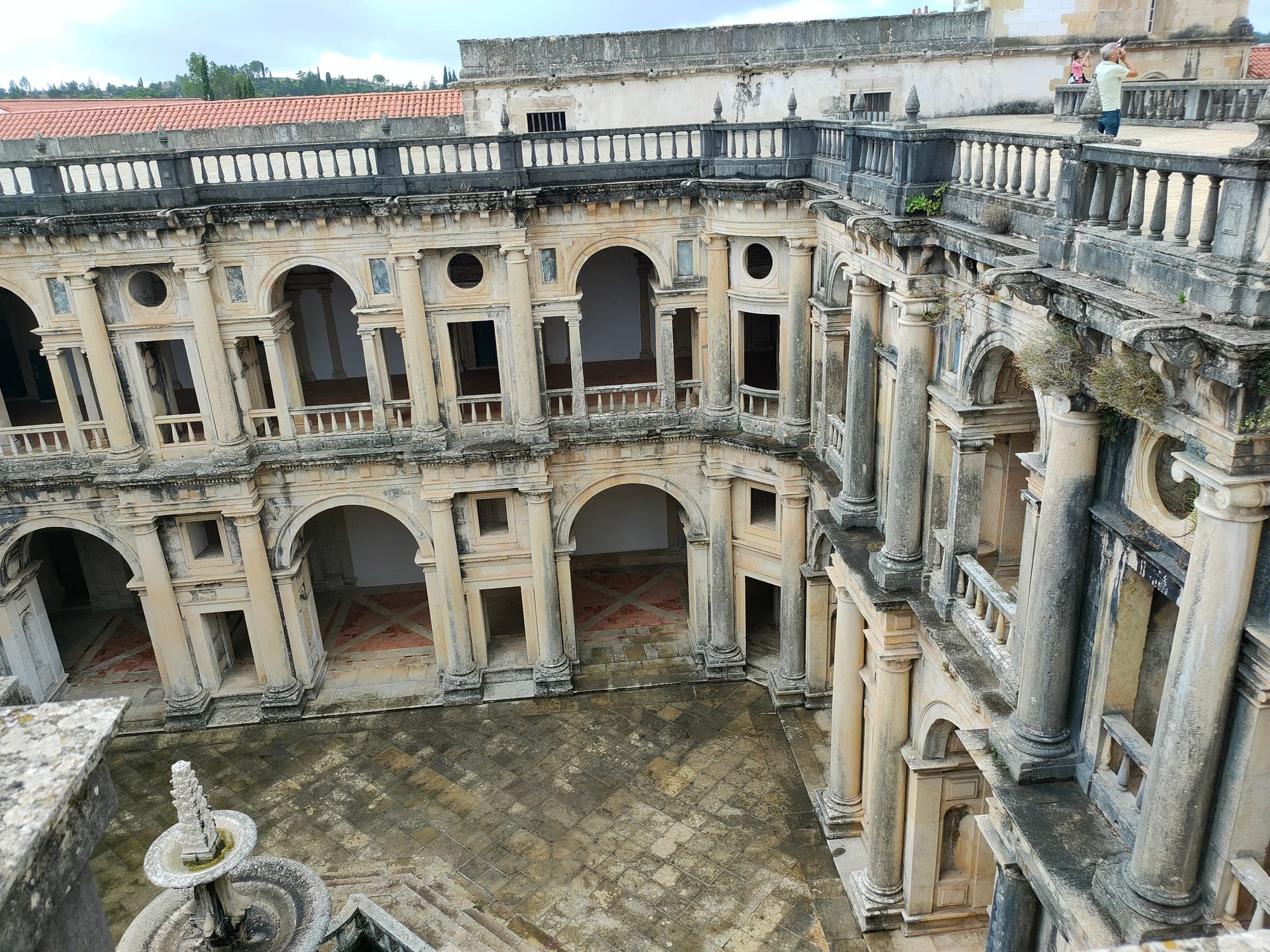 JOUR 7-25-09- FATIMA -TOMAR