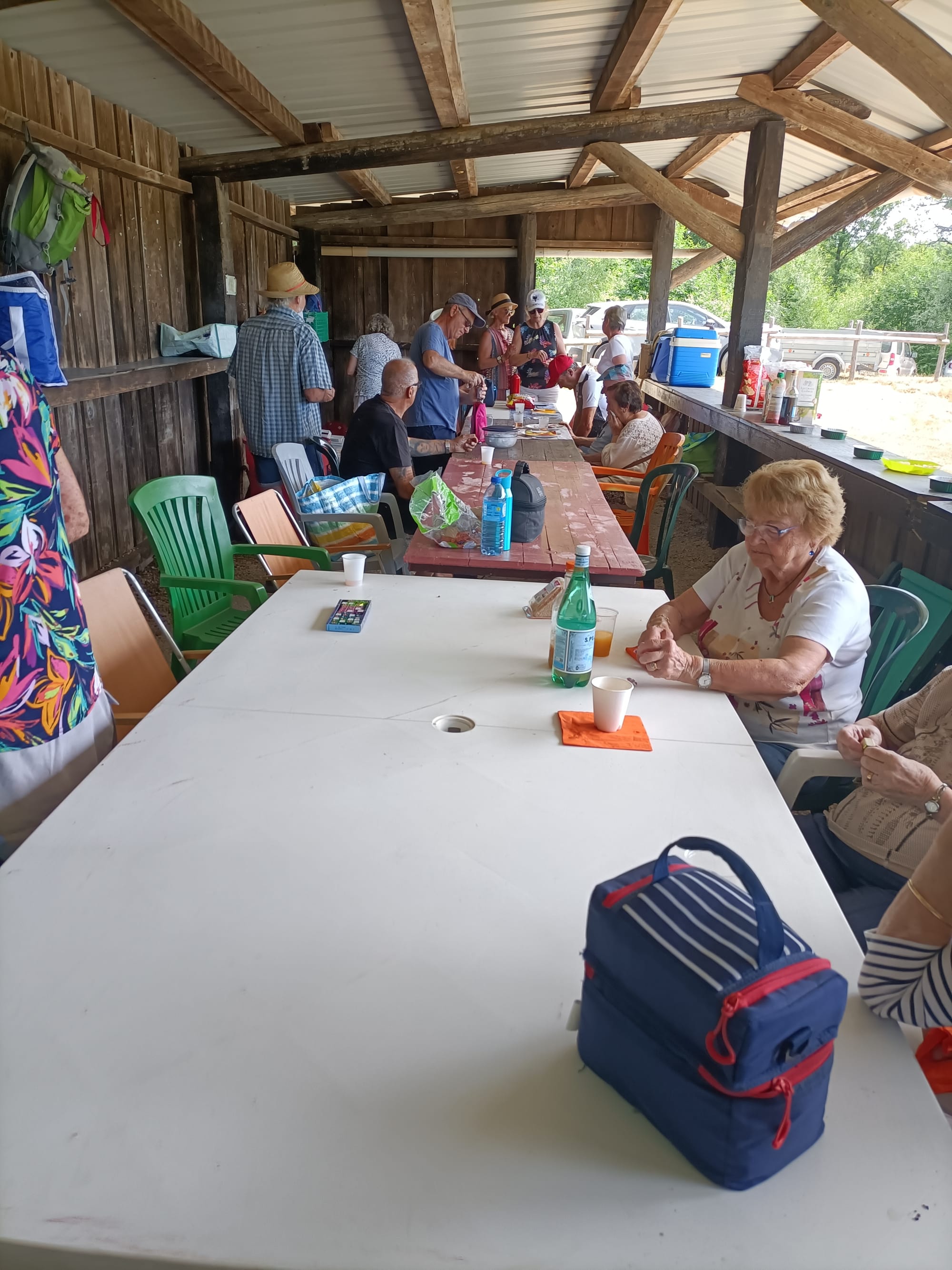 PIC NIC ETANG DE MARNANS