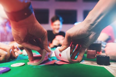 How to Play Poker for Real Money: A Beginner's Guide