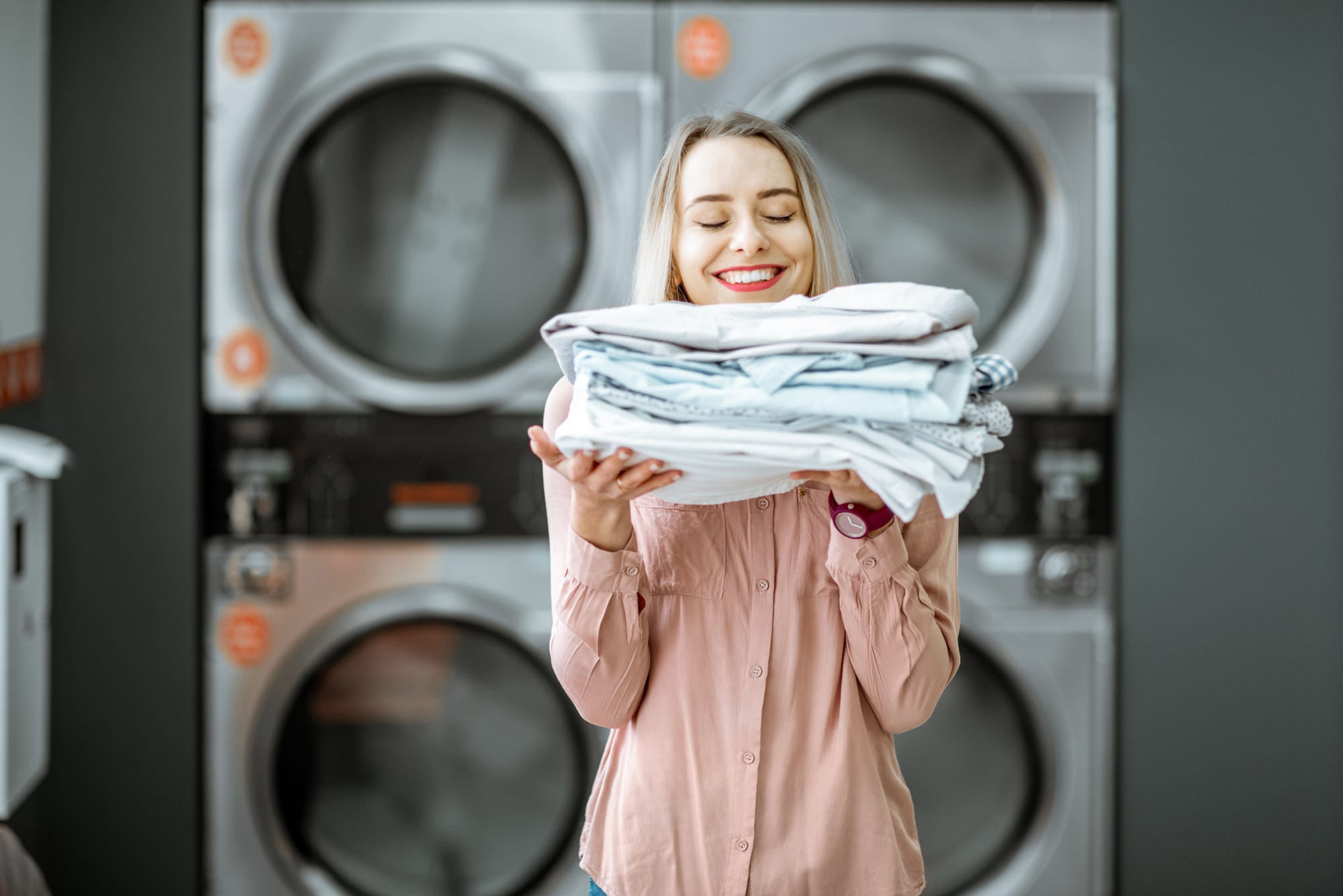 Cuánto cuesta lavar ropa en Cali: guía de precios en Miyo Laundry