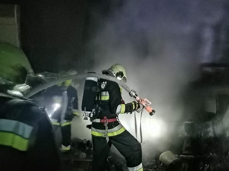 Melléképület égett a Vérhalom városrészben