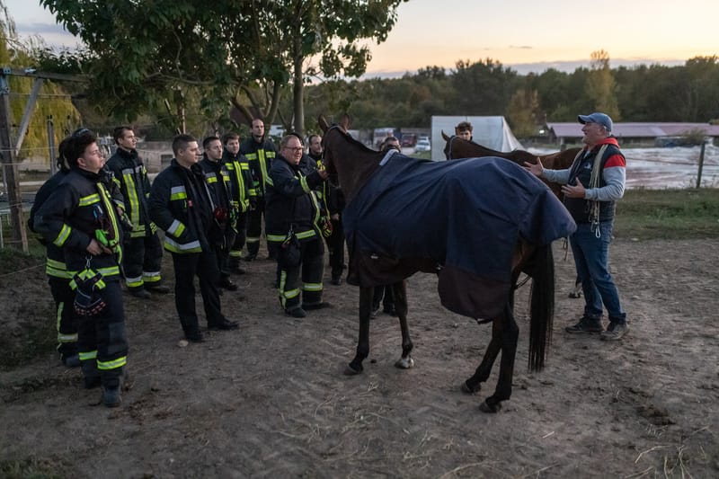 Rendhagyó továbbképzésen vettek részt önkénteseink