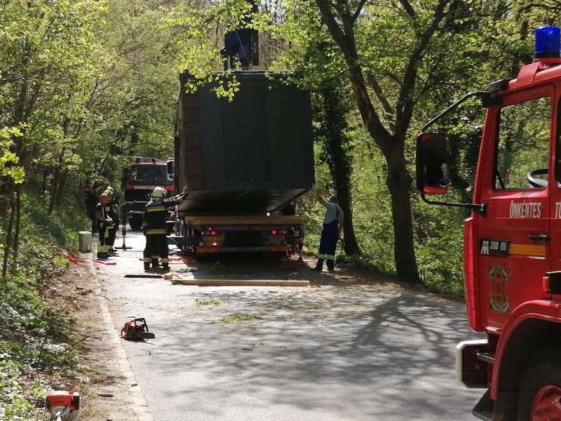 Baleset történt a Szép Juhászné úton