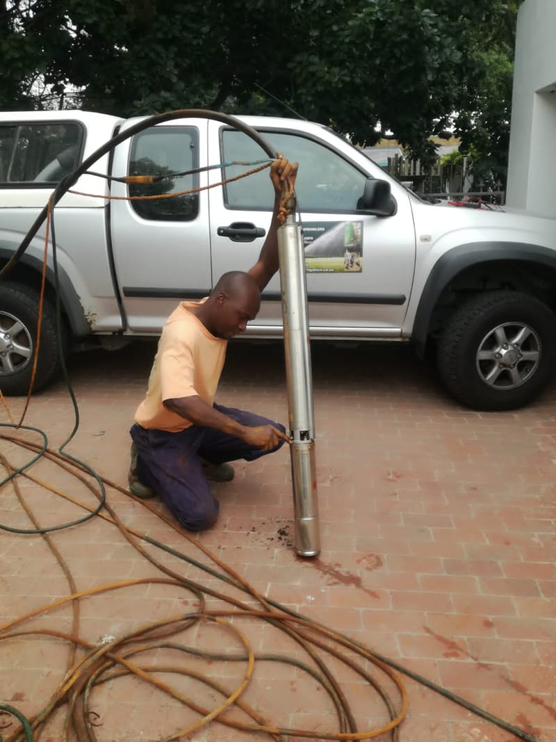 Borehole pump installation, service and repairs