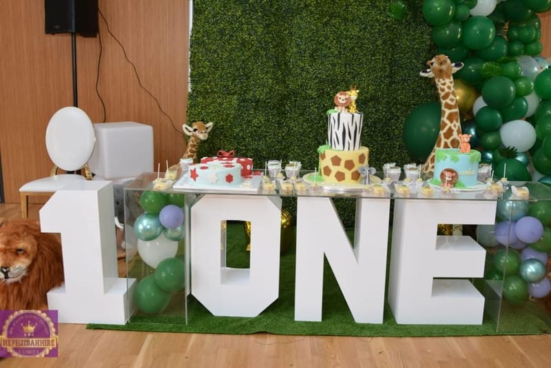 One Birthday Display Table