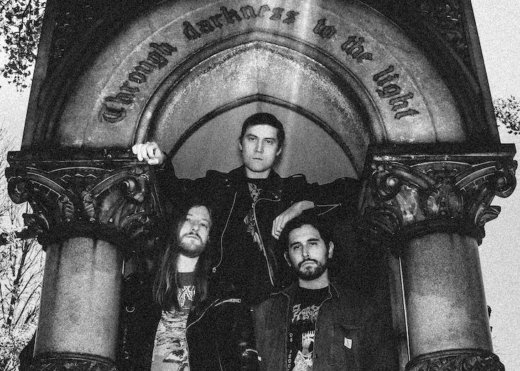 FUMING MOUTH ESTREIA NOVO SINGLE 'METAL ON METAL'