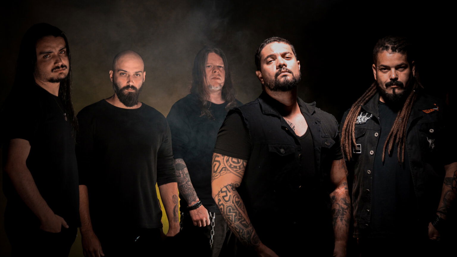 Throw Me To The Wolves faz show com o icônico Possessed nesta quinta