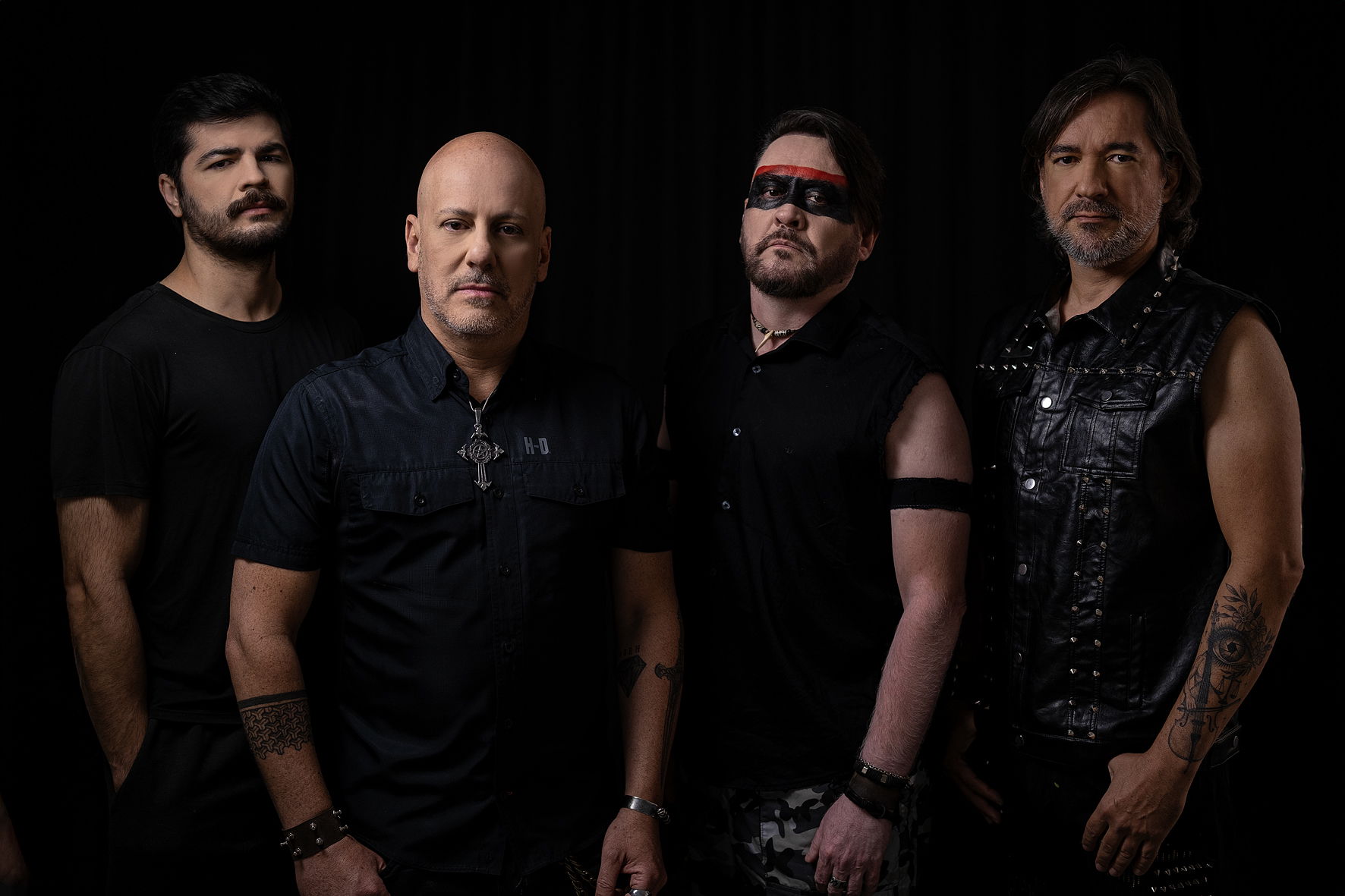 Krakkenspit evoca o fim do mundo em 'Tides of Armageddon'