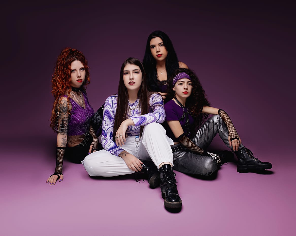 BANDA VIOLETT LANÇA O SINGLE “ROLLERCOASTER”, QUE TRADUZ EXTREMOS EMOCIONAIS EM HARD ROCK