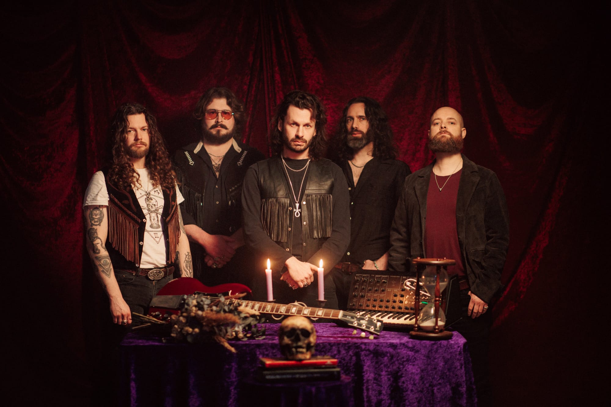 GREEEN LUNG ANUNCIA NOVO ÁLBUM 'NECROPOLITAN' E LANÇA SINGLE/VIDEOCLIPE 'EVIL IN THIS HOUSE'