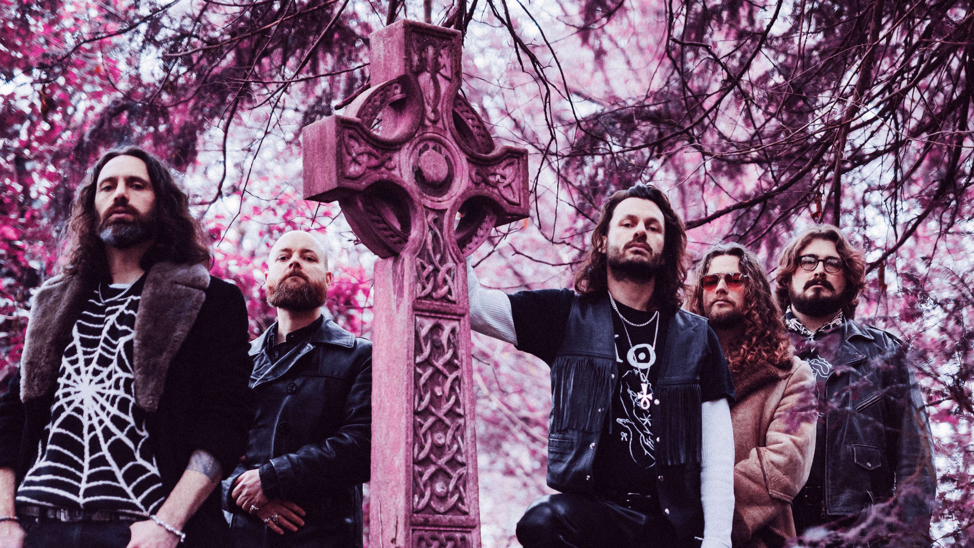 GREEN LUNG LANÇA NOVO SINGLE/VIDEOCLIPE 'NECROPOLITAN LINE'