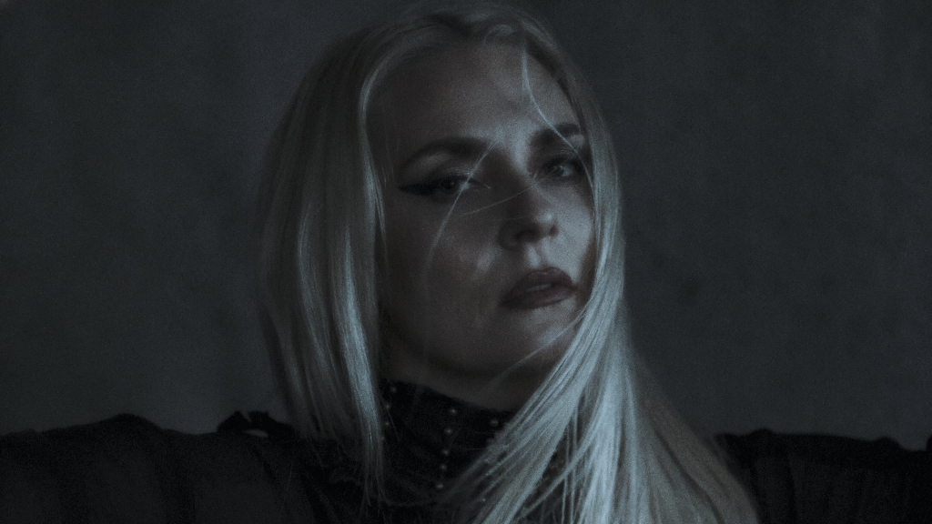 EIVØR LANÇA NOVO ÁLBUM 'TUNGL' E VIDEOCLIPE PARA A FAIXA 'OG MÁNIN GRÆT / AND THE MOON CRIED'