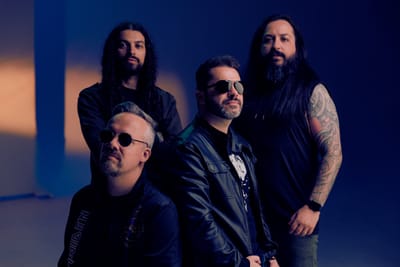 As The Palaces Burn eleva o peso e a energia em seu novo single, "Zodiac"