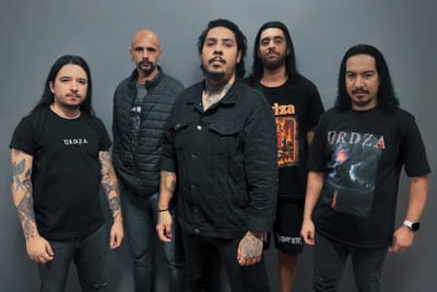 Urdza anuncia shows de lançamento do álbum de estreia “A War with Myself”