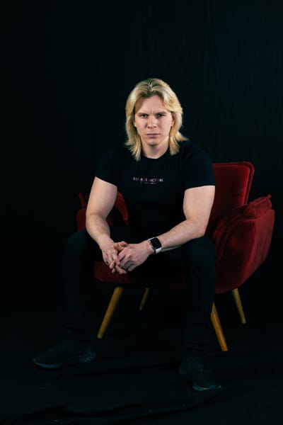 Guilherme Hirose: Confira o Lançamento do Single "Independence or Death" em Colaboração com Smoking Snakes Symphony Project